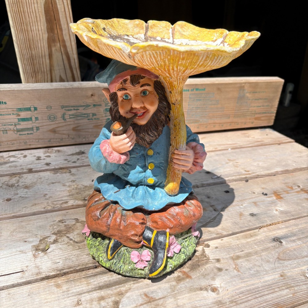 Vintage Garden Gnome Statue Bird Bath‎ Mushroom Pipe Smoker Blue Yellow 11 Inch